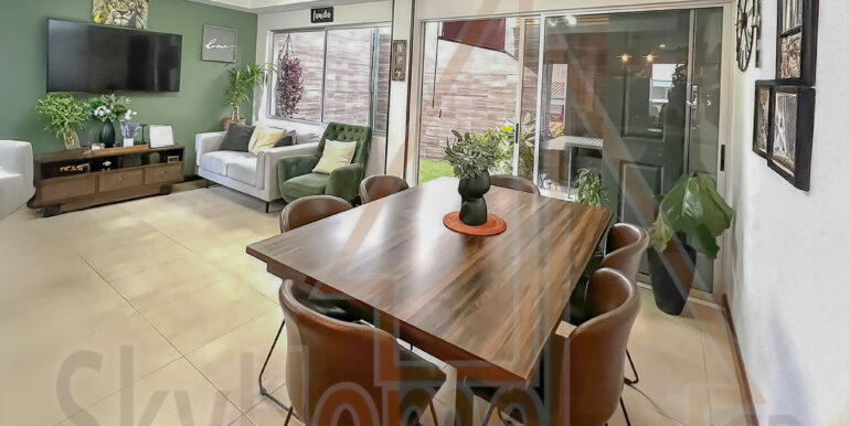 48fc4bd2-9c0a-4587-a1ab-ab6f639a615a